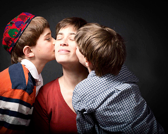 BOYSKISS2